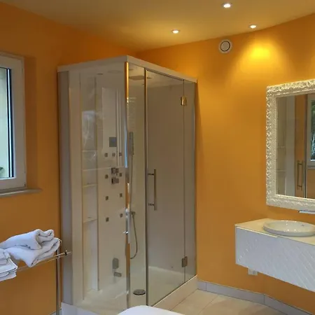 Ferienhaus L'atelier 4 Stars Luxury, Hot Tub, Pool